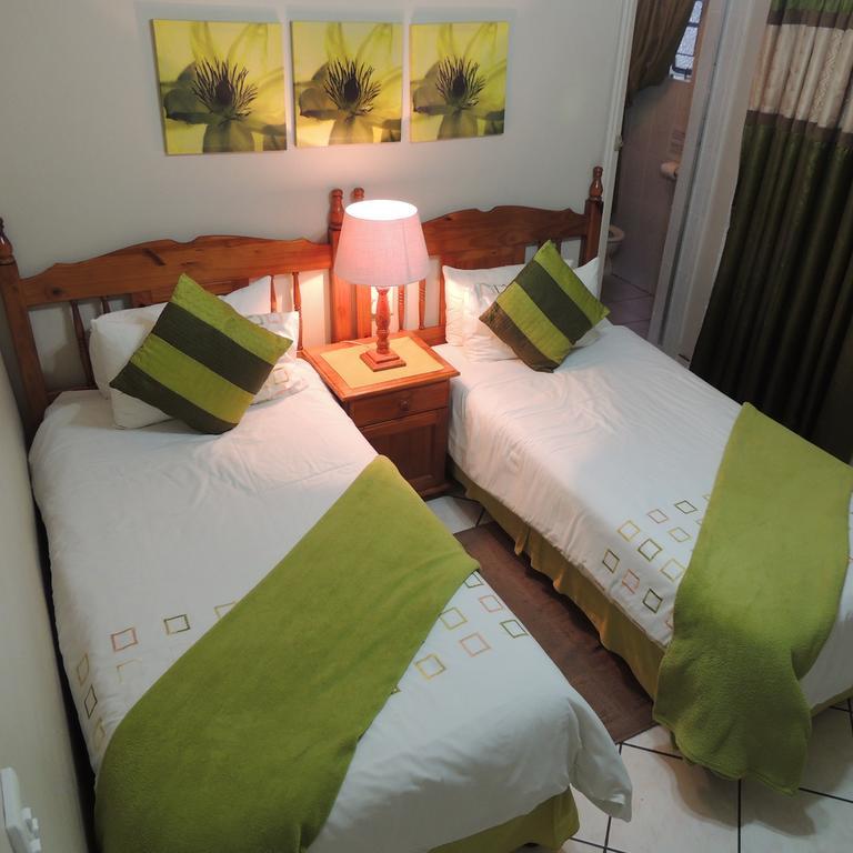 Rita'S Guesthouse Cc فرايهيد المظهر الخارجي الصورة